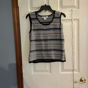 Geoffrey Beene sport-size M-striped sleeveless pull over sweater. 100% cotton.